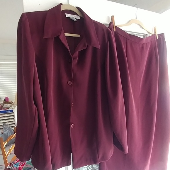 🐢Allison Woods - 2 piece set - Picture 2 of 11